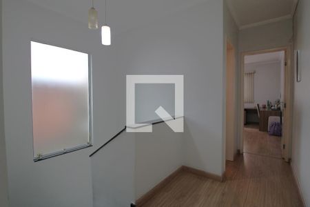 Corredor de casa à venda com 3 quartos, 178m² em Jardim Palmares (zona Sul), São Paulo