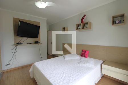 Casa à venda com 178m², 3 quartos e 4 vagasSuíte