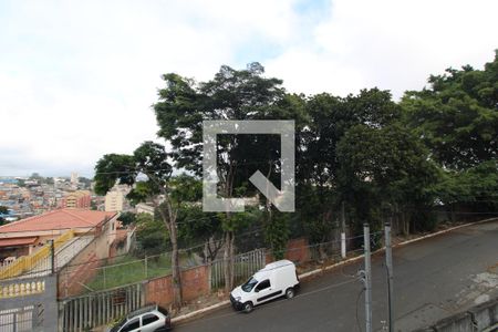 Casa à venda com 178m², 3 quartos e 4 vagasVista da sacada