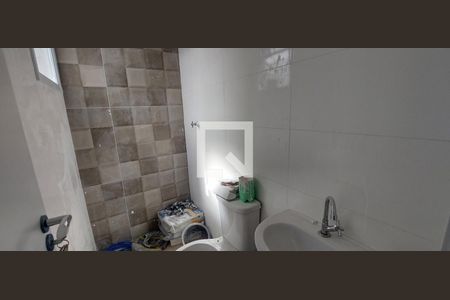 Banheiro de apartamento para alugar com 2 quartos, 52m² em Parque Oratorio, Santo André