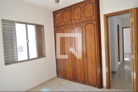 Casa à venda com 125m², 3 quartos e 2 vagasQuarto 3