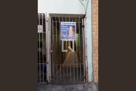 Placa de casa para alugar com 1 quarto, 24m² em Vila Sabrina, São Paulo