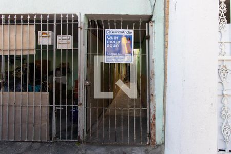 Fachada de casa para alugar com 1 quarto, 24m² em Vila Sabrina, São Paulo