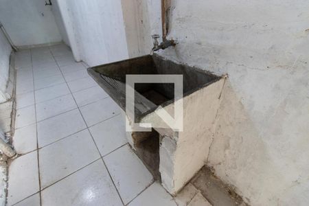 Detalhe da area de serviço de casa para alugar com 1 quarto, 24m² em Vila Sabrina, São Paulo