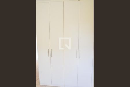 Apartamento à venda com 46m², 2 quartos e 1 vaga Apartamento à venda com 46m², 2 quartos e 1 vagaQuarto 2 - Armários