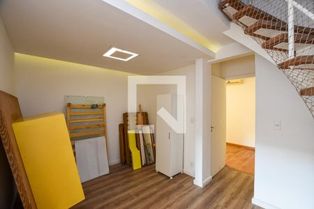 Sala de casa à venda com 4 quartos, 200m² em Vila Progresso, Niterói