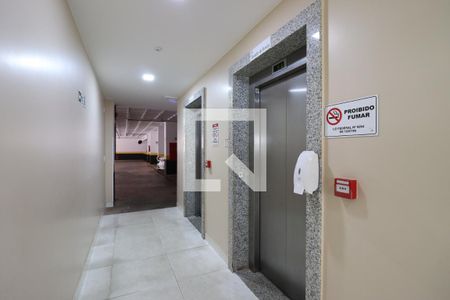Apartamento à venda com 33m², 1 quarto e 1 vagaÁrea comum