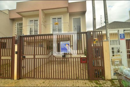 Casa à venda com 138m², 3 quartos e 2 vagasFachada