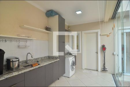 Casa à venda com 138m², 3 quartos e 2 vagasVaranda