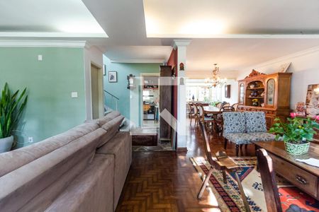 Sala de casa para alugar com 4 quartos, 250m² em Indianópolis, São Paulo