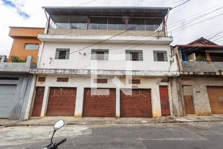 Casa para alugar com 55m², 2 quartos e sem vagaFachada