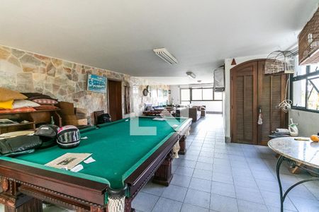 Casa à venda com 7272m², 5 quartos e 20 vagasSalão de jogos