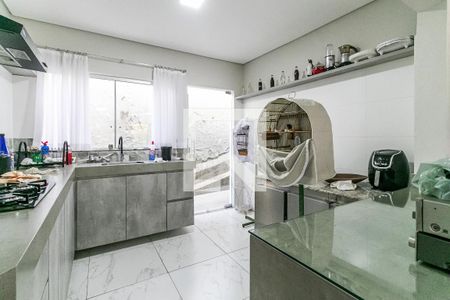 Casa à venda com 7272m², 5 quartos e 20 vagasCozinha - Casa 2