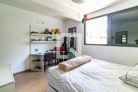 Casa à venda com 7272m², 5 quartos e 20 vagasSuíte 1