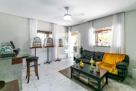 Casa à venda com 7272m², 5 quartos e 20 vagasSala - Casa 2