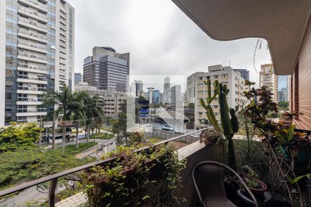 Apartamento à venda com 89m², 3 quartos e 1 vaga Apartamento à venda com 89m², 3 quartos e 1 vagaVaranda