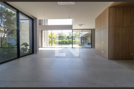 Casa de condomínio à venda com 1200m², 4 quartos e 3 vagasSala