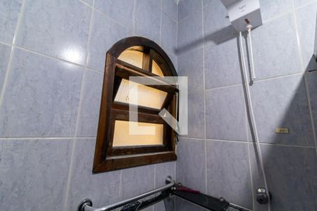 Casa à venda com 200m², 4 quartos e 4 vagasBanheiro 3