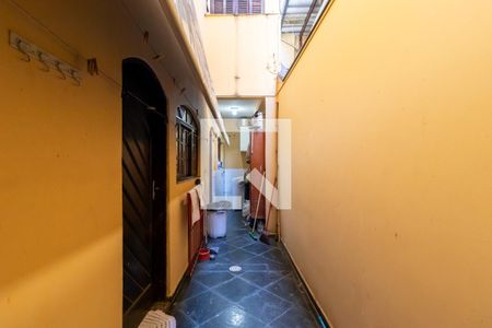 Casa à venda com 200m², 4 quartos e 4 vagasCorredor Lateral