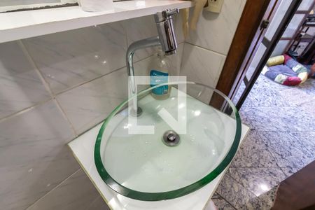 Casa à venda com 200m², 4 quartos e 4 vagasLavabo