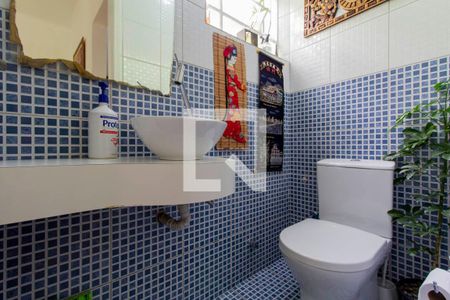 Lavabo  de casa à venda com 4 quartos, 175m² em Penha de França, São Paulo