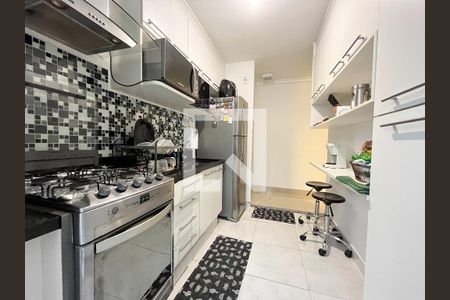 Apartamento à venda com 102m², 3 quartos e 2 vagasCozinha 