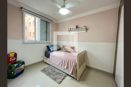 Apartamento à venda com 102m², 3 quartos e 2 vagasQuarto 2