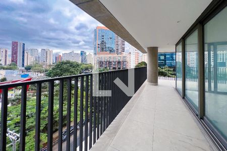 Varanda  de apartamento para alugar com 3 quartos, 231m² em Vila Olímpia, São Paulo