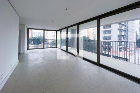Sala de apartamento para alugar com 3 quartos, 231m² em Vila Olímpia, São Paulo