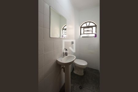 Lavabo de casa para alugar com 5 quartos, 200m² em Lapa, São Paulo
