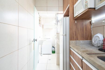 Apartamento à venda com 47m², 2 quartos e 1 vaga Apartamento à venda com 47m², 2 quartos e 1 vagaCozinha e Área de Serviço