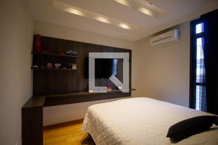 Apartamento à venda com 394m², 5 quartos e 4 vagasSuíte 2