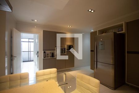 Apartamento à venda com 394m², 5 quartos e 4 vagasCozinha e Área de Serviço