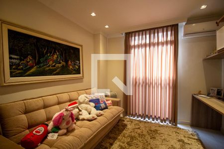 Apartamento à venda com 394m², 5 quartos e 4 vagasQuarto 2