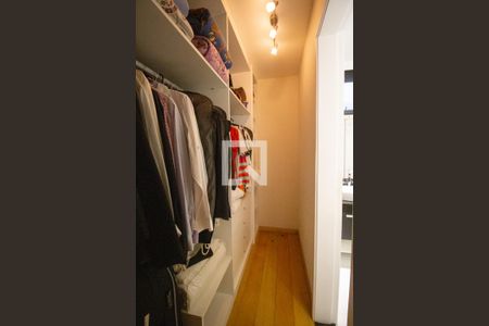 Apartamento à venda com 394m², 5 quartos e 4 vagasCloset da Suíte 2