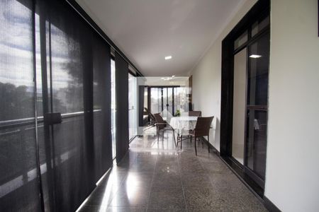 Apartamento à venda com 394m², 5 quartos e 4 vagasÁrea Gourmet