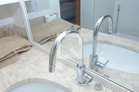 Casa para alugar com 600m², 4 quartos e 5 vagasBanheiro da Suíte 2 - Torneira