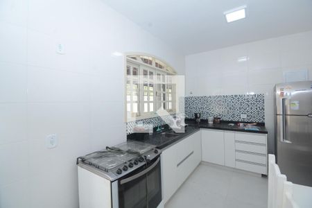 Casa para alugar com 600m², 4 quartos e 5 vagasCozinha