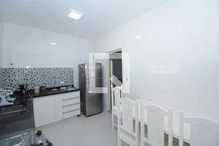 Casa para alugar com 600m², 4 quartos e 5 vagasCozinha