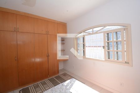 Casa para alugar com 600m², 4 quartos e 5 vagasSuíte 1