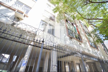 Apartamento à venda com 67m², 2 quartos e 1 vaga Apartamento à venda com 67m², 2 quartos e 1 vagaFachada