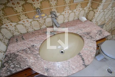 Apartamento à venda com 67m², 2 quartos e 1 vaga Apartamento à venda com 67m², 2 quartos e 1 vagaBanheiro