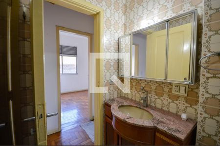 Apartamento à venda com 67m², 2 quartos e 1 vaga Apartamento à venda com 67m², 2 quartos e 1 vagaBanheiro