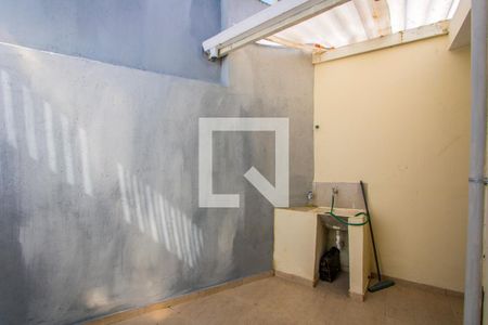 Casa à venda com 140m², 3 quartos e 2 vagasÁrea de serviço/Quintal