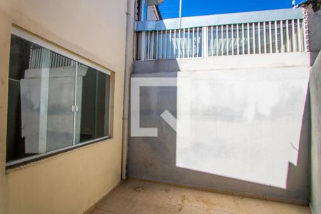 Casa à venda com 140m², 3 quartos e 2 vagasÁrea de serviço/Quintal