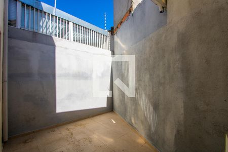 Casa à venda com 140m², 3 quartos e 2 vagasÁrea de serviço/Quintal