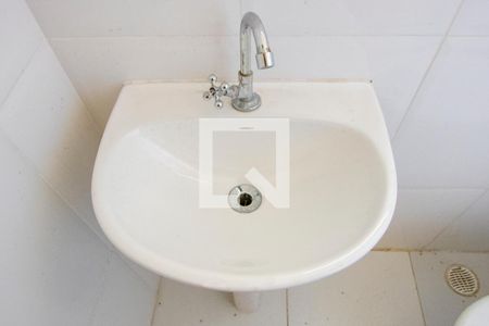 Casa à venda com 140m², 3 quartos e 2 vagasBanheiro social 1