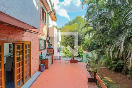 Casa para alugar com 500m², 4 quartos e 2 vagasQuintal