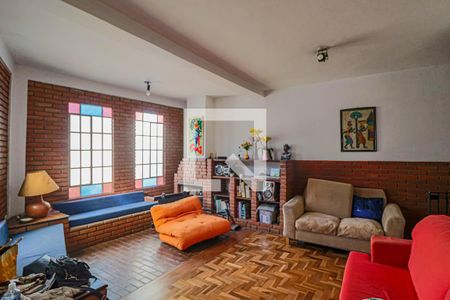 Sala de casa à venda com 4 quartos, 500m² em Vila Pirajussara, São Paulo