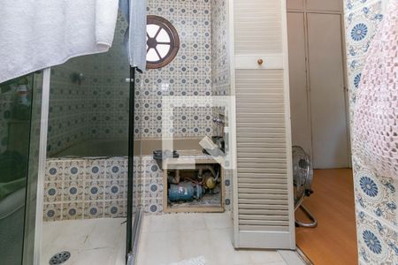 Casa à venda com 130m², 3 quartos e 4 vagasBanheiro da Suíte